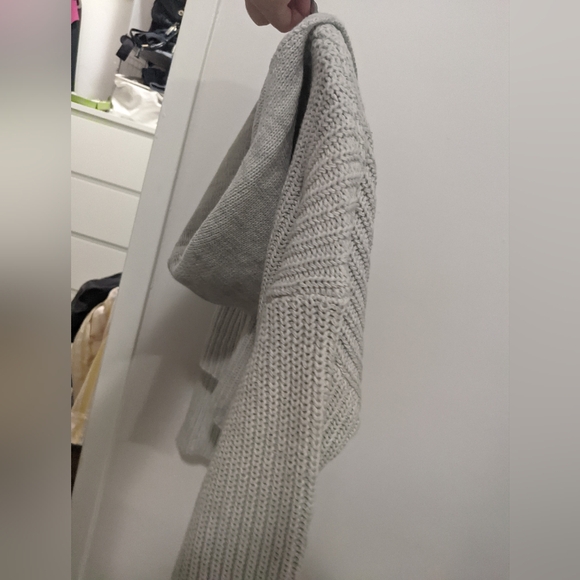 Aeropostale Cropped Knitted Hoodie Sweater Top - Picture 5 of 6